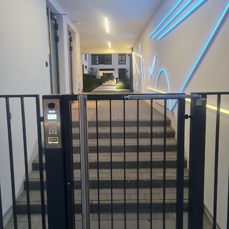 Airport Apartment Varsó Kültér fotó